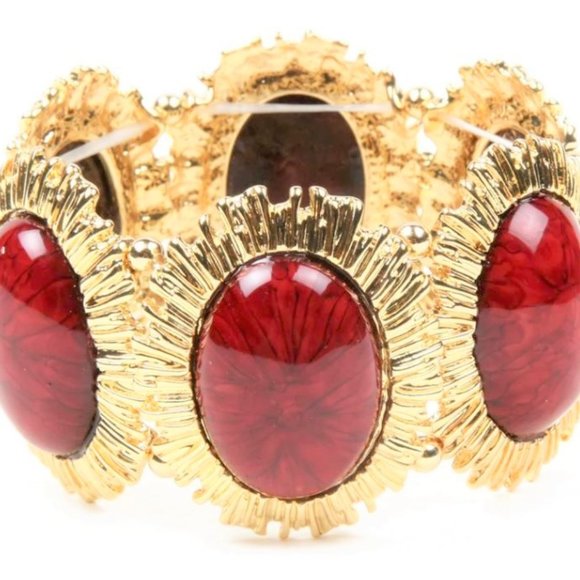 Amrita Singh Coral Hera Bracelet Gold-Tone - Picture 1 of 1